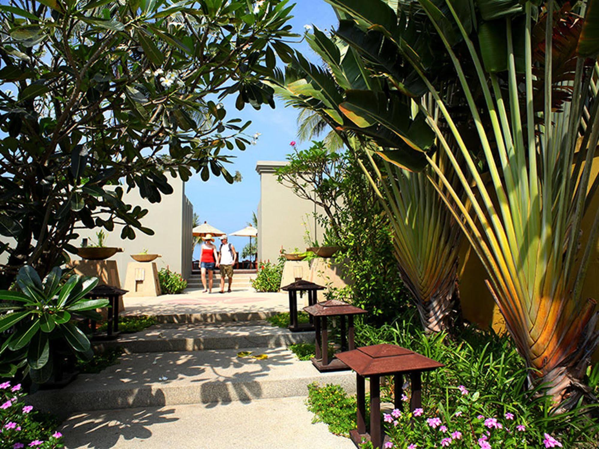 Chongfah Beach Resort Khaolak - Sha Extra Plus Кхаулак Экстерьер фото